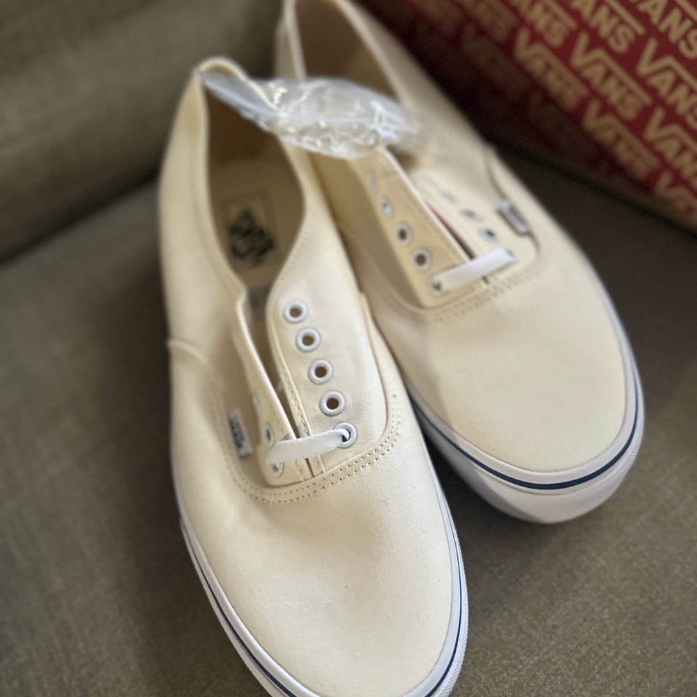 Brand new men’s vans size 12